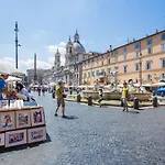 Relax Zanardelli, Piazza Navona *